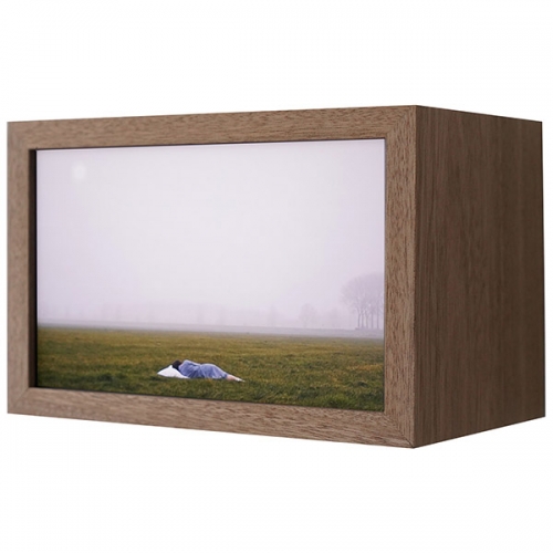 Film still | 19x29x18 cm, lightbox (hardhout, ontspiegeld glas, duratrans, led) speciaal edition, 2025